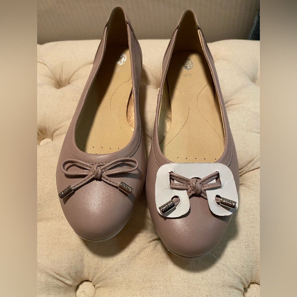 Geox Respira Pink Leather Lola Ballet Flat
Size 42